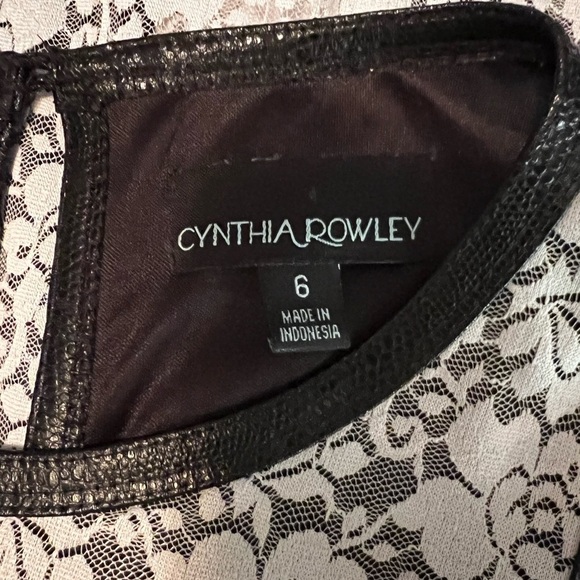 CYNTHIA ROWLEY | White & Black Laced Dress. Sz. 6 - Picture 9 of 9